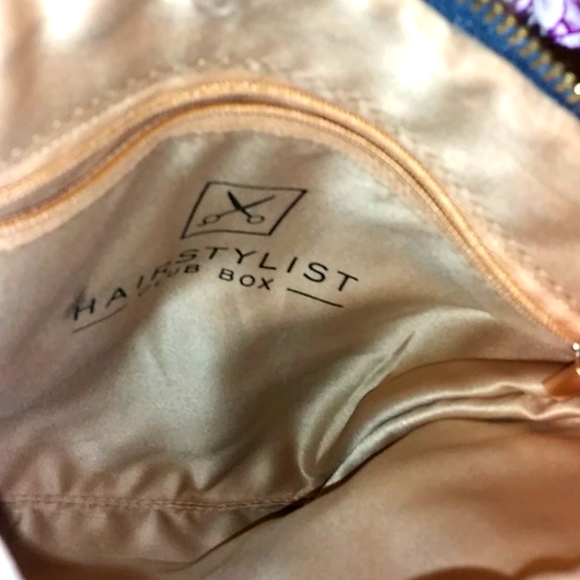 💇 Stylist Crossbody - Picture 5 of 8